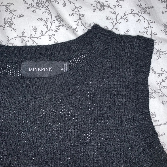 Cute Knit Sweater-vest! - Picture 3 of 3